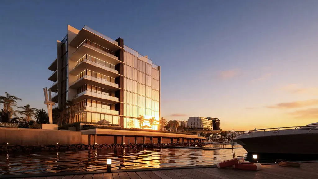 Torre Montecarlo al atardecer sobre la marina