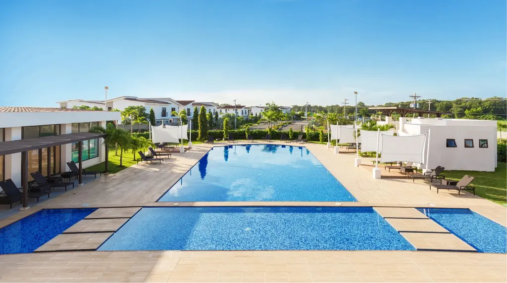 Costa Linda Sportplay Living, Costa Sur